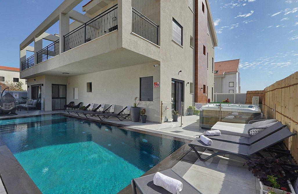 206950 גלריה חיצונית, וילה הראל, וילה  בשלומי וילות - Vila