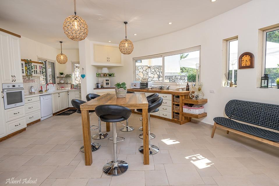 207171 גלריה כללית, וילה פיטנגו, וילה  בכפר ורדים וילות - Vila