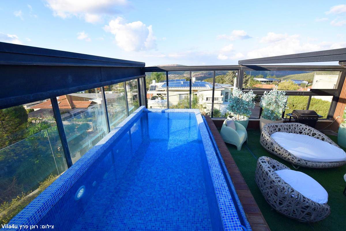 207605 מתחם חיצוני וחדר המשחקים, וילה קינג רפאל, וילה  באבן מנחם וילות - Vila