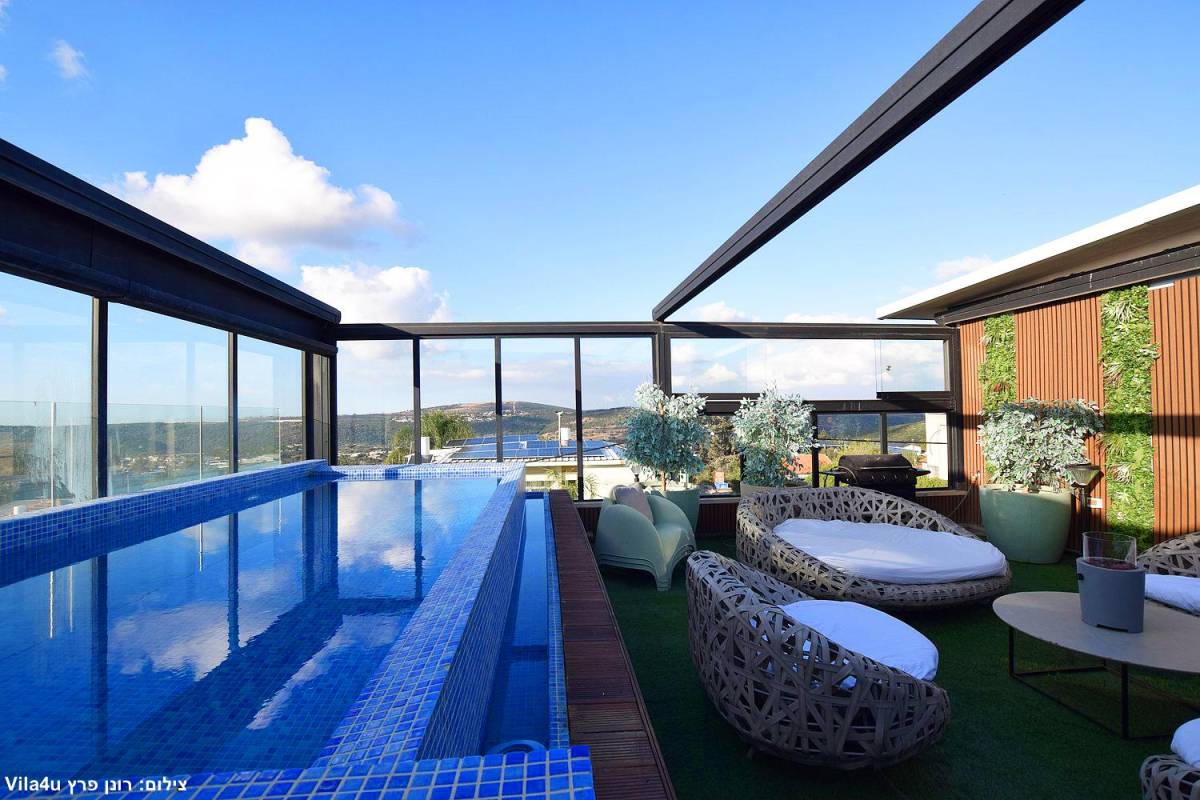 207608 מתחם חיצוני וחדר המשחקים, וילה קינג רפאל, וילה  באבן מנחם וילות - Vila