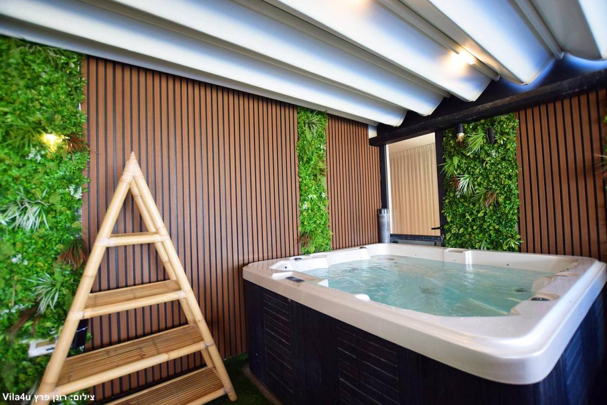 207611 מתחם חיצוני וחדר המשחקים, וילה קינג רפאל, וילה  באבן מנחם וילות - Vila