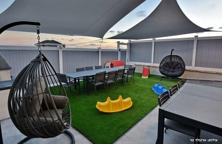 207838 המתחם החיצוני ביום, אחוזת ינון, וילה  בשלומי וילות - Vila