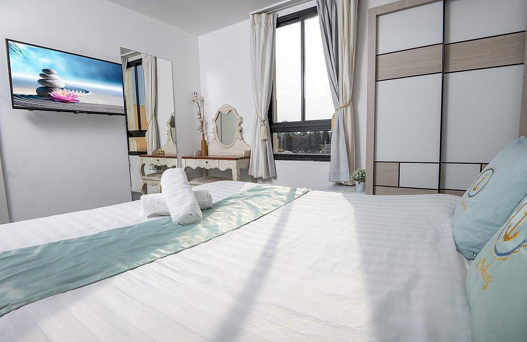 207967 הפנטהאוז, הפנטהאוז של תל אביב, וילה  בתל אביב וילות - Vila