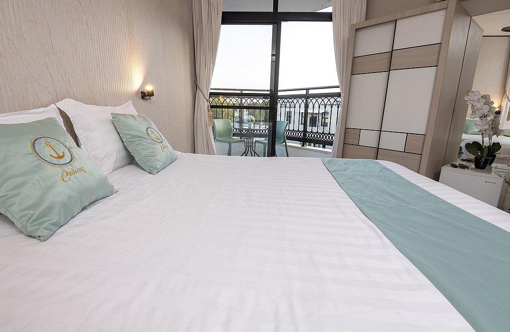 208014 דירת אירוח זוגית עם  מרפסת וגקוזי פנימי, הפנטהאוז של תל אביב, וילה  בתל אביב וילות - Vila