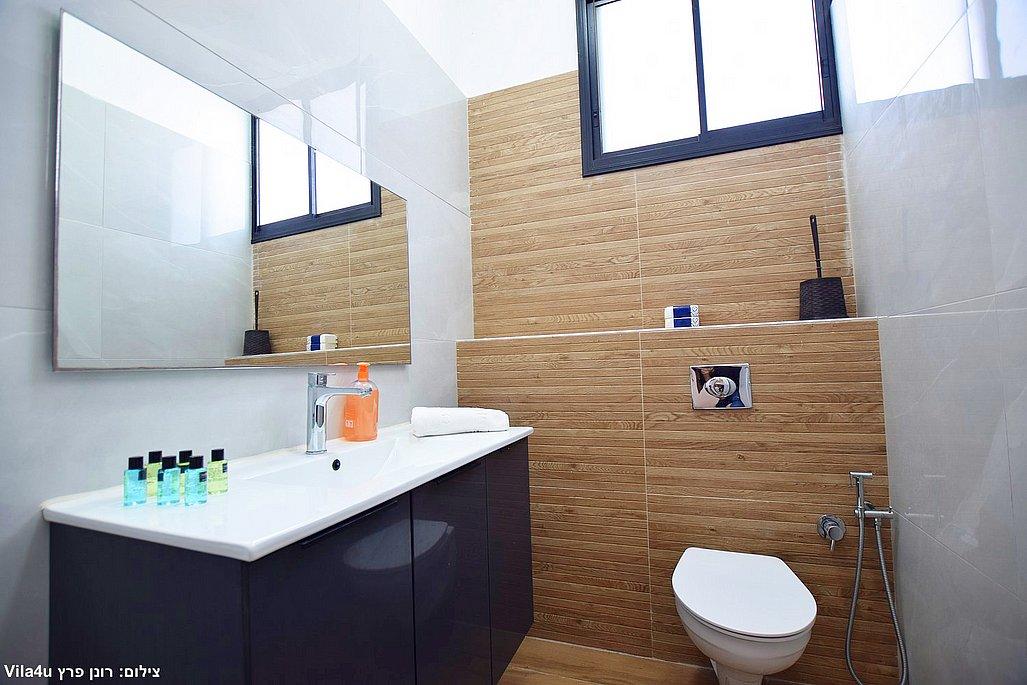 208439 גלרית פנים, וילה יפה נוף, וילה  ביבנאל וילות - Vila