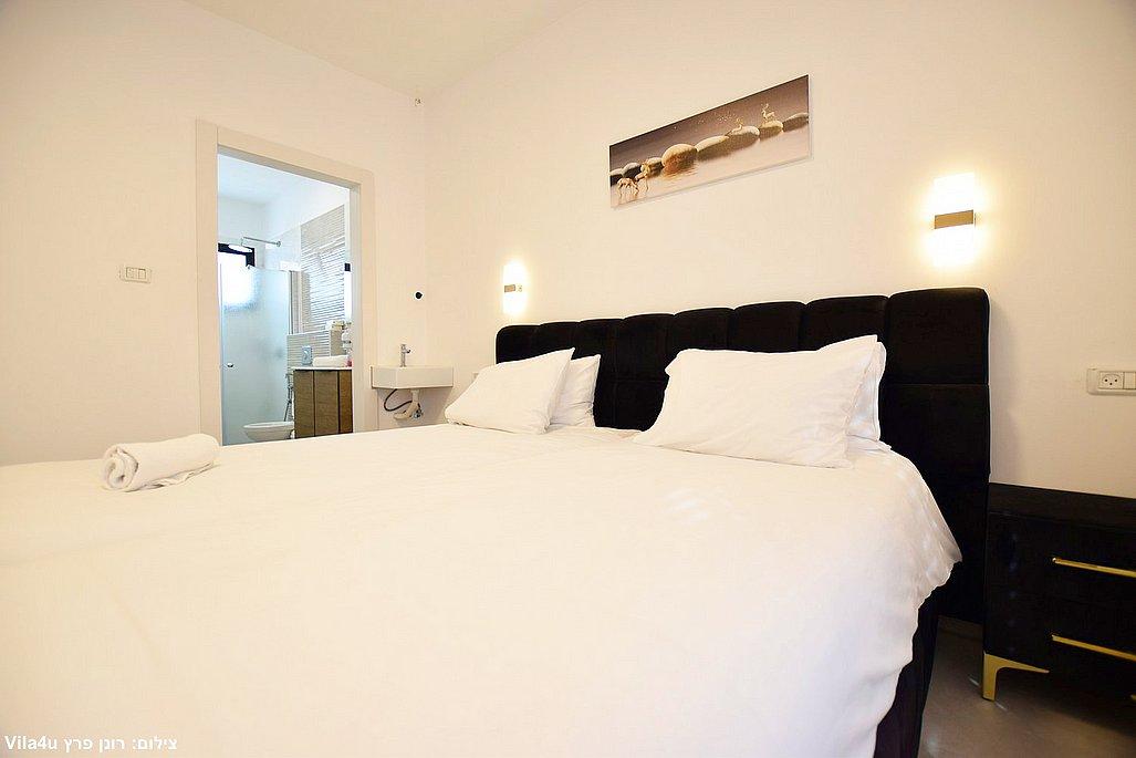 208441 גלרית פנים, וילה יפה נוף, וילה  ביבנאל וילות - Vila