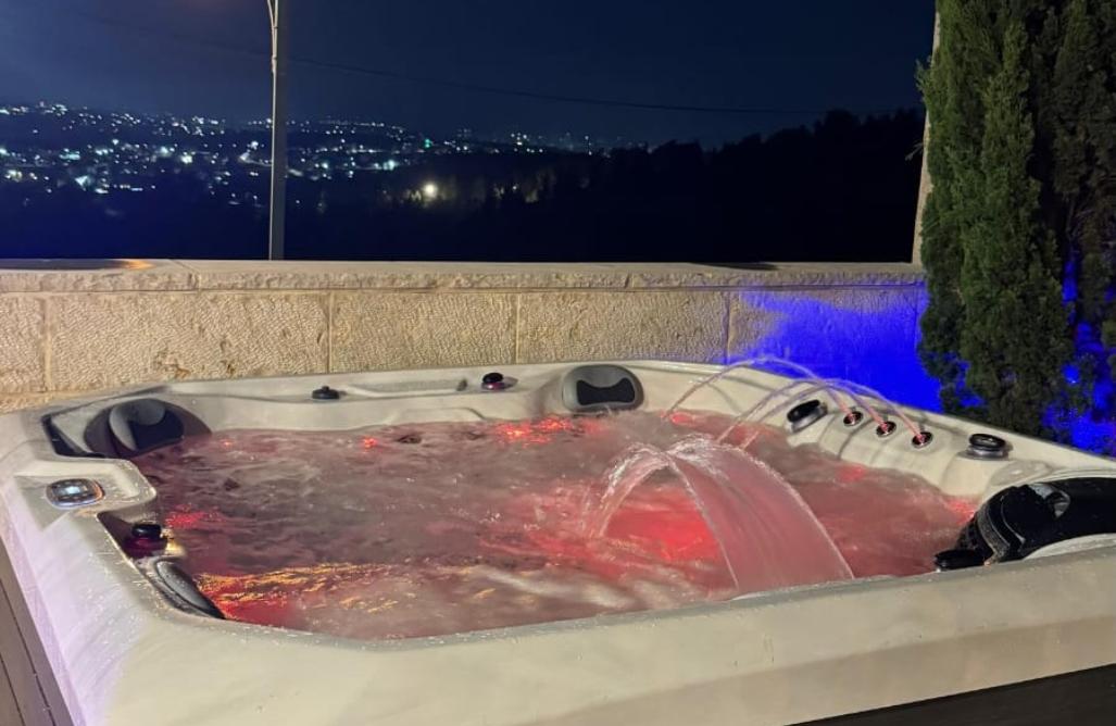 208545 חצר ונוף, וילה נווה שמואל אינדיגו, וילה  בגבעת זאב וילות - Vila