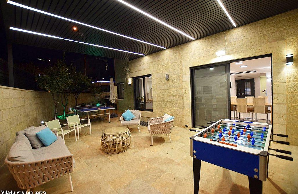 208715 חצר ונוף, וילה נווה שמואל אינדיגו, וילה  בגבעת זאב וילות - Vila