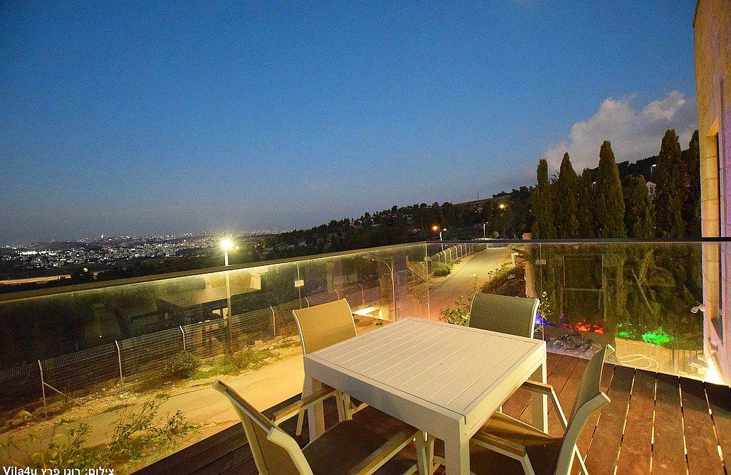 208720 חצר ונוף, וילה נווה שמואל אינדיגו, וילה  בגבעת זאב וילות - Vila