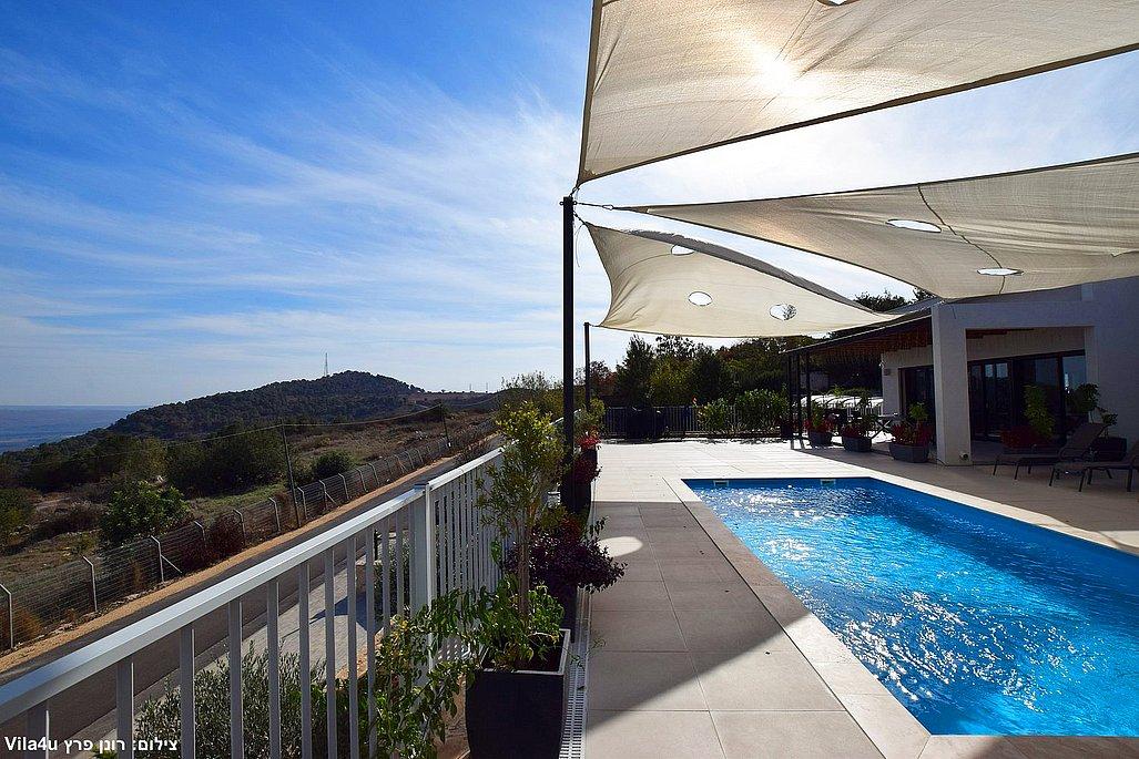 208916 הנוף מהאחוזה, אחוזת גפנים, וילה  ברמות נפתלי וילות - Vila