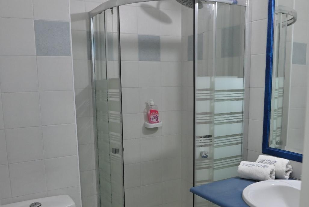 209419 פנים הסוויטות, אחוזת אלת הגליל, וילה  בקרית שמונה וילות - Vila