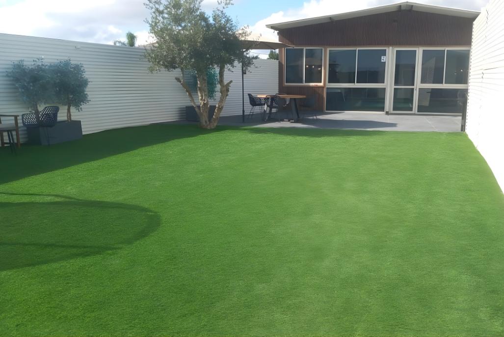 209770 רפאל בוטיק, רפאל גארדן, וילה  באבן מנחם וילות - Vila