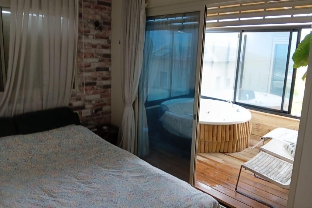 209968 גלרית פנים, סוויטת גן עדן בשרון, וילה  בכפר סבא וילות - Vila