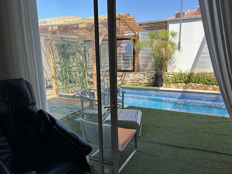 209972 גלרית פנים, סוויטת גן עדן בשרון, וילה  בכפר סבא וילות - Vila