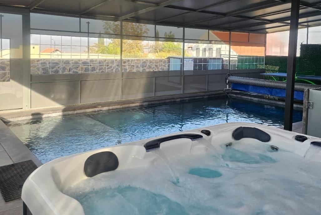 210220 המתחם בחורף, וילה מאיורי ריזורט, וילה  במשמר הירדן וילות - Vila