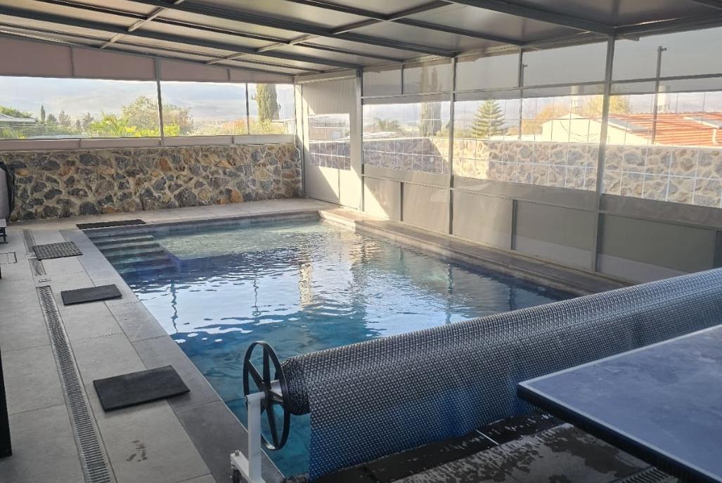 210221 המתחם בחורף, וילה מאיורי ריזורט, וילה  במשמר הירדן וילות - Vila