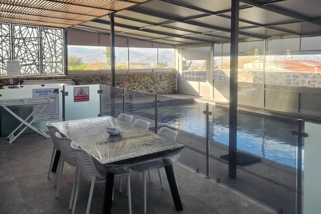 210222 המתחם בחורף, וילה מאיורי ריזורט, וילה  במשמר הירדן וילות - Vila