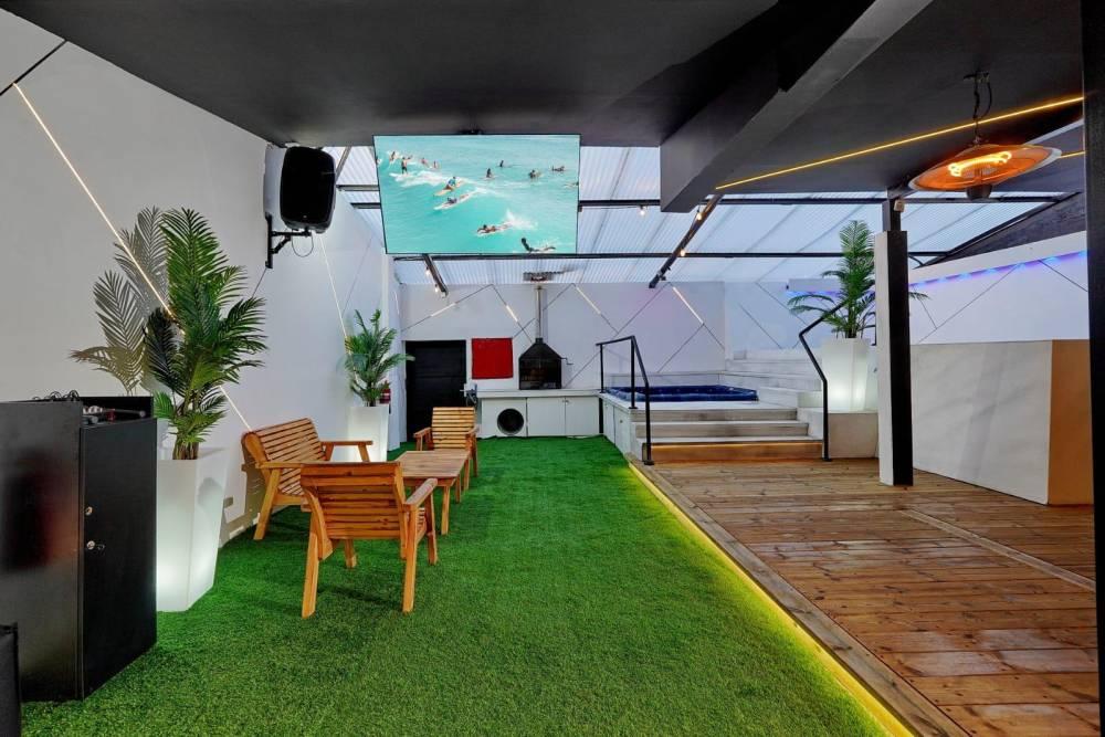 210238 מתחם חיצוני, מתחם האירוח וויט - White, וילה  בהוד השרון וילות - Vila