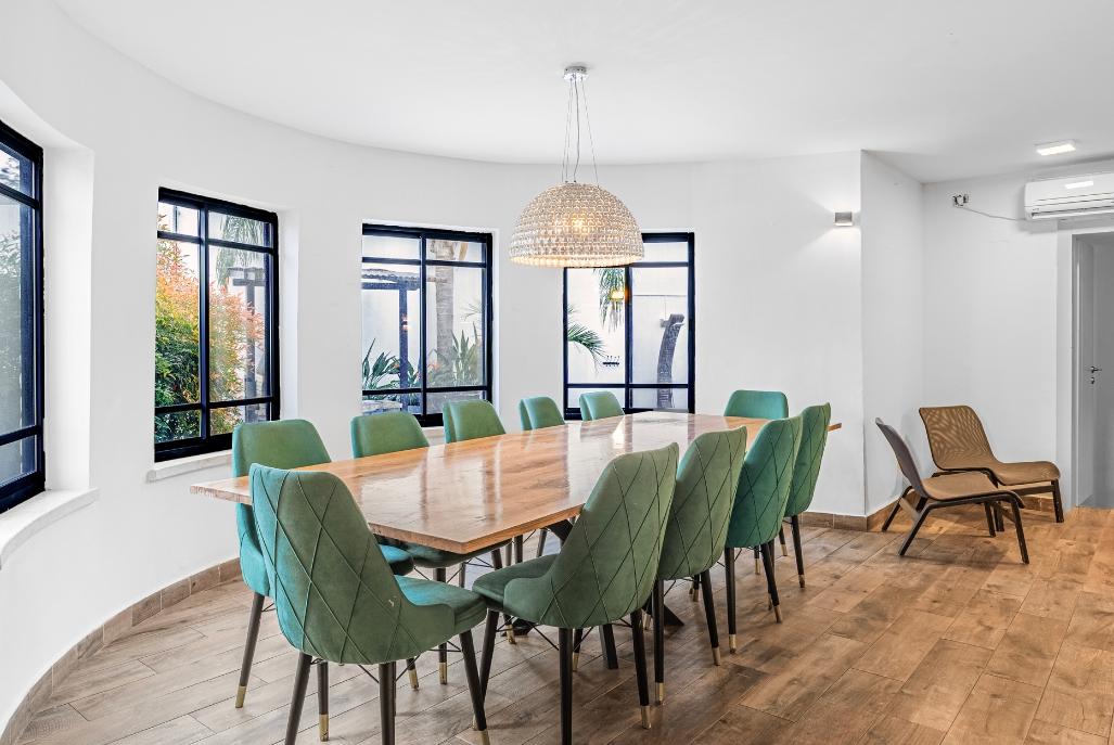 210549 מתחם פנימי, וילה קאסה רויאל, וילה  בשומרה וילות - Vila