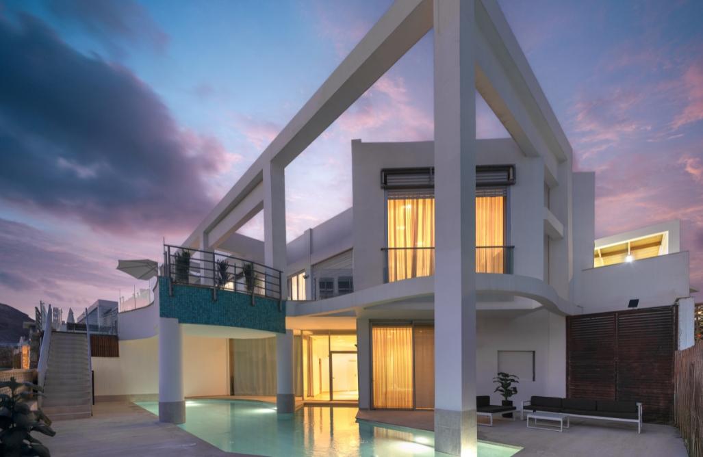 210796 המתחם החיצוני, אחוזת ג'ורדן, וילה  באילת וילות - Vila