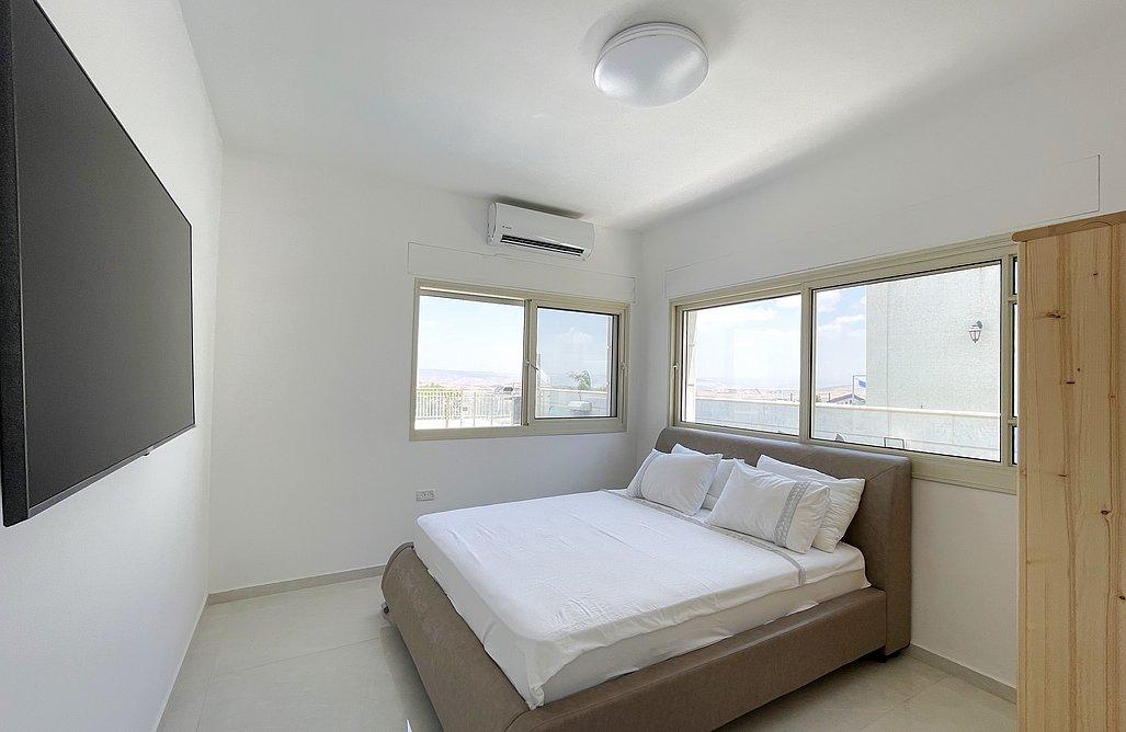 211140 וילה לבנה יבנאל, וילה לבנה יבנאל, וילה  ביבנאל וילות - Vila