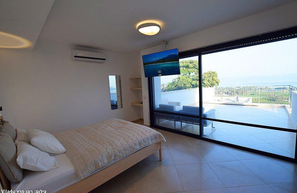 211305 גלרית פנים, מלרוז על הכנרת, וילה  במגדל וילות - Vila