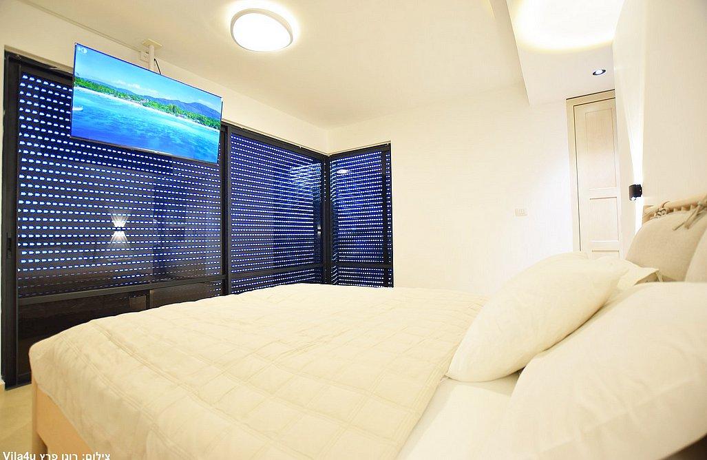 211307 גלרית פנים, מלרוז על הכנרת, וילה  במגדל וילות - Vila