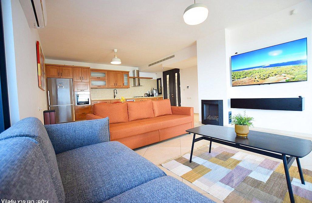 211311 גלרית פנים, מלרוז על הכנרת, וילה  במגדל וילות - Vila