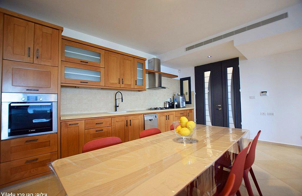 211324 גלריה כללית, מלרוז על הכנרת, וילה  במגדל וילות - Vila