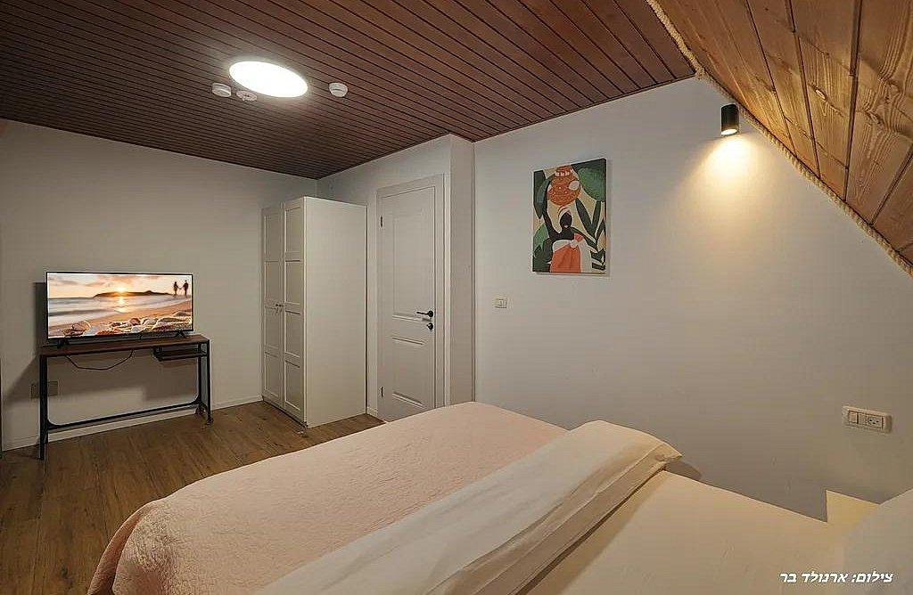 211424 גלריה כללית, אחוזת קמפניה נירה - Campagna Nera, וילה  בירכא וילות - Vila