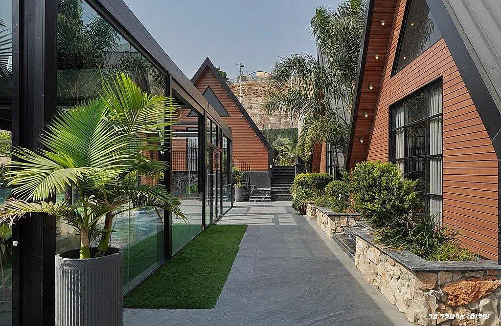 211517 גלרית הבקתות, אחוזת קמפניה נירה - Campagna Nera, וילה  בירכא וילות - Vila