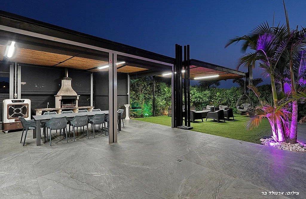 211520 גלרית ערב, אחוזת קמפניה נירה - Campagna Nera, וילה  בירכא וילות - Vila