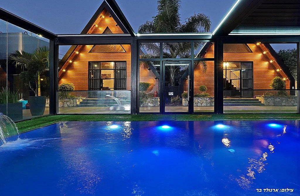 211525 גלרית ערב, אחוזת קמפניה נירה - Campagna Nera, וילה  בירכא וילות - Vila