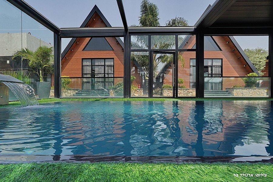 211535 גלרית חוץ, אחוזת קמפניה נירה - Campagna Nera, וילה  בירכא וילות - Vila