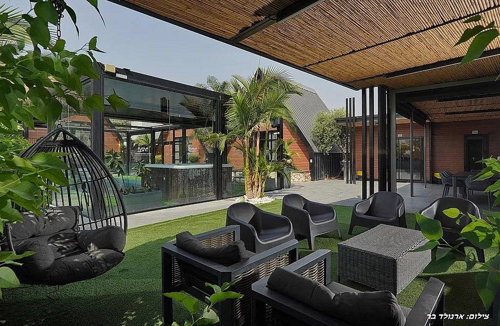 211545 גלרית חוץ, אחוזת קמפניה נירה - Campagna Nera, וילה  בירכא וילות - Vila