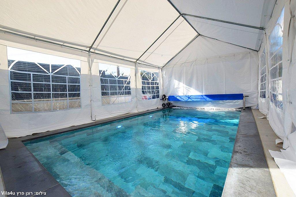 211555 הבריכה בחורף, וילה מגדל ריזורט, וילה  במגדל וילות - Vila
