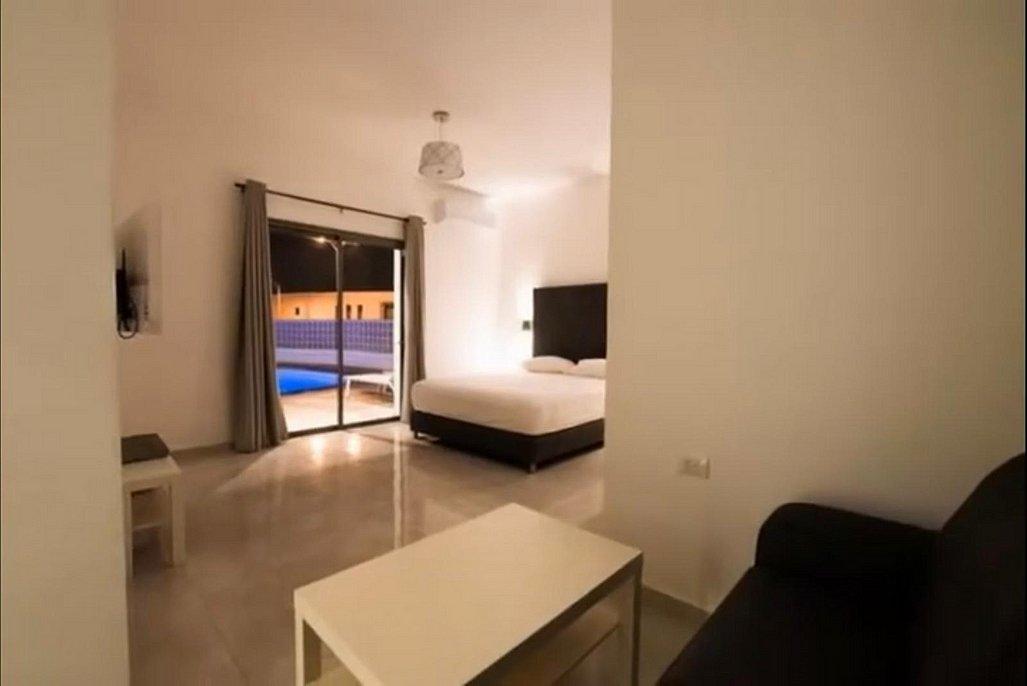 211787 מתחם פנימי, וילה פלורידה אילת, וילה  באילת וילות - Vila