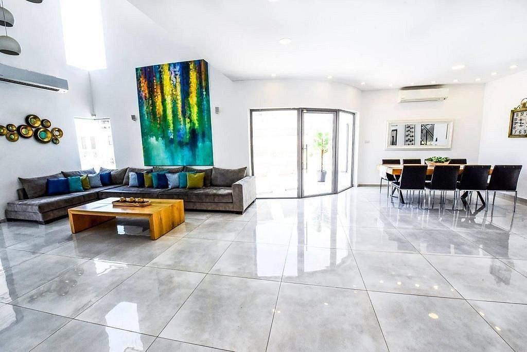 211788 מתחם פנימי, וילה פלורידה אילת, וילה  באילת וילות - Vila