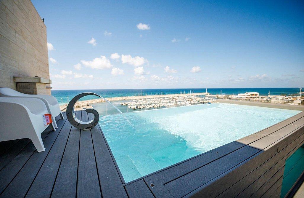 212006 מתחם הגג, הבריכה ונוף לים, פנטהאוז שונית אשקלון, וילה  באשקלון וילות - Vila