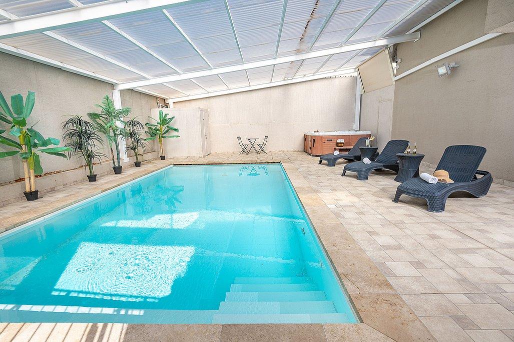 212274 מתחם מקורה בריכה וג'קוזי, אחוזת גליל, וילה  בספסופה וילות - Vila