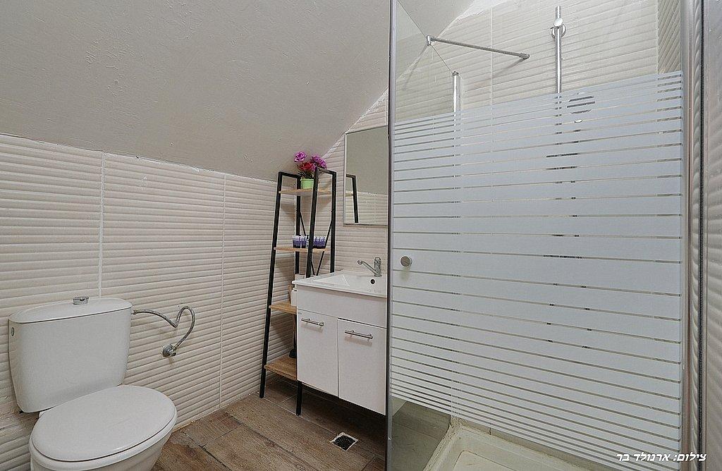 212399 גלרית פנים, וילה קאלי, וילה  בנוף כנרת וילות - Vila