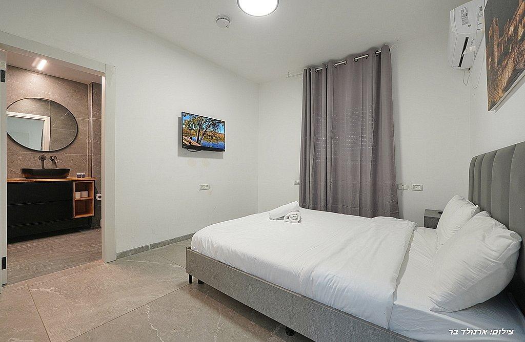 212468 המתחם הפנימי, וילה יהלי, וילה  בנוף כנרת וילות - Vila