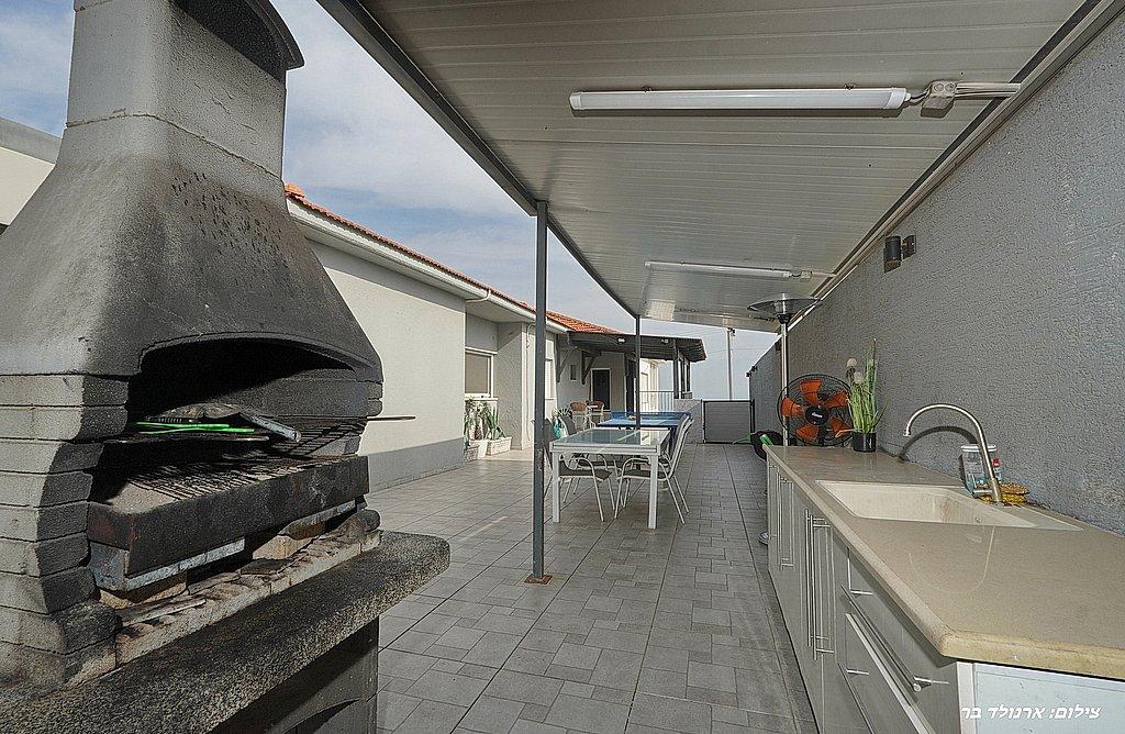 212492 המתחם החיצוני, וילה יהלי, וילה  בנוף כנרת וילות - Vila