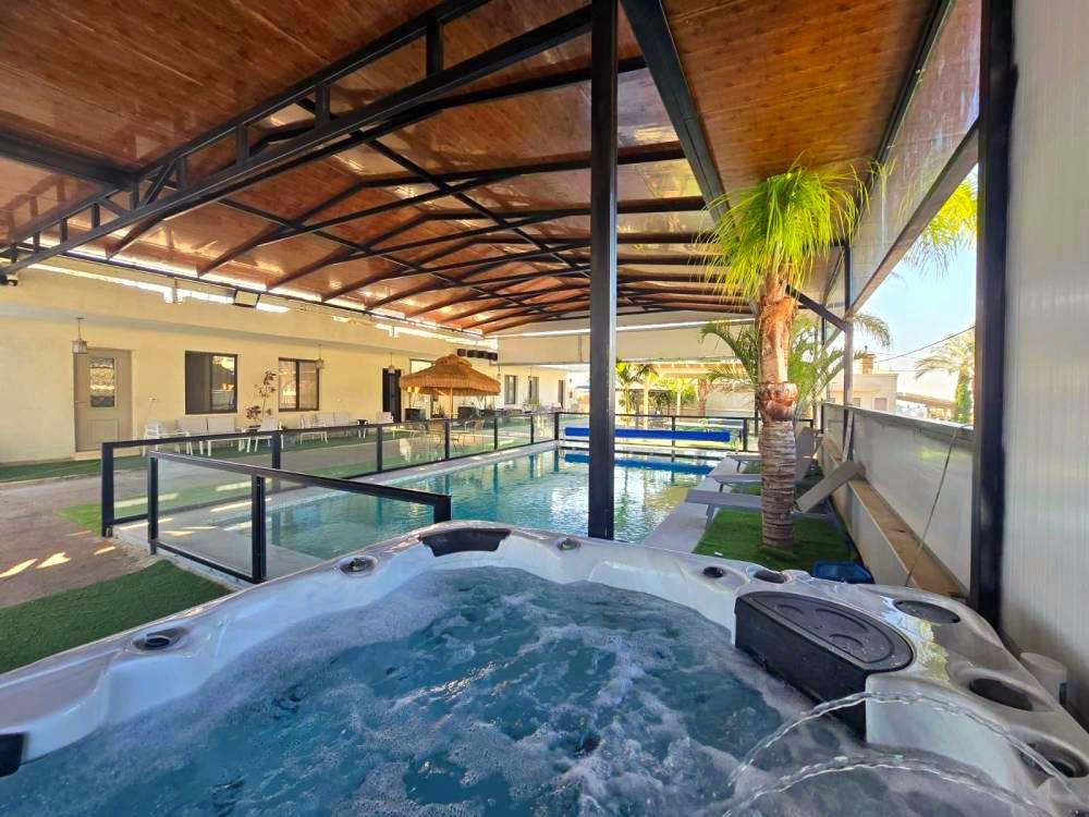 212511 מתחם חיצוני, אחוזת אייל בגליל, וילה  בירכא וילות - Vila