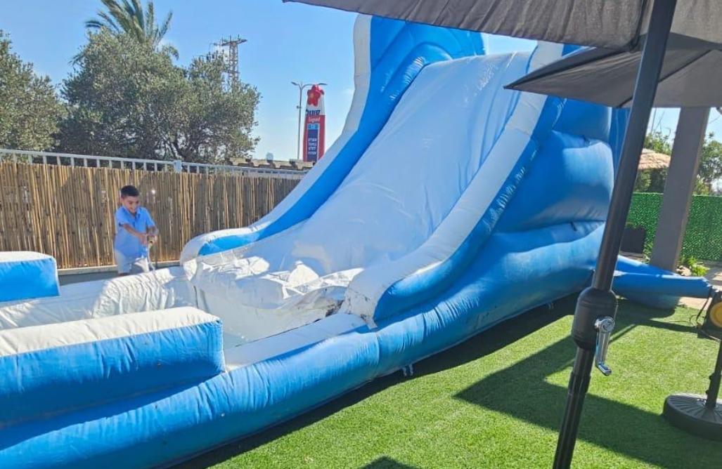 213228 המתחם החיצוני, גולד לופט, וילה  בחדרה וילות - Vila