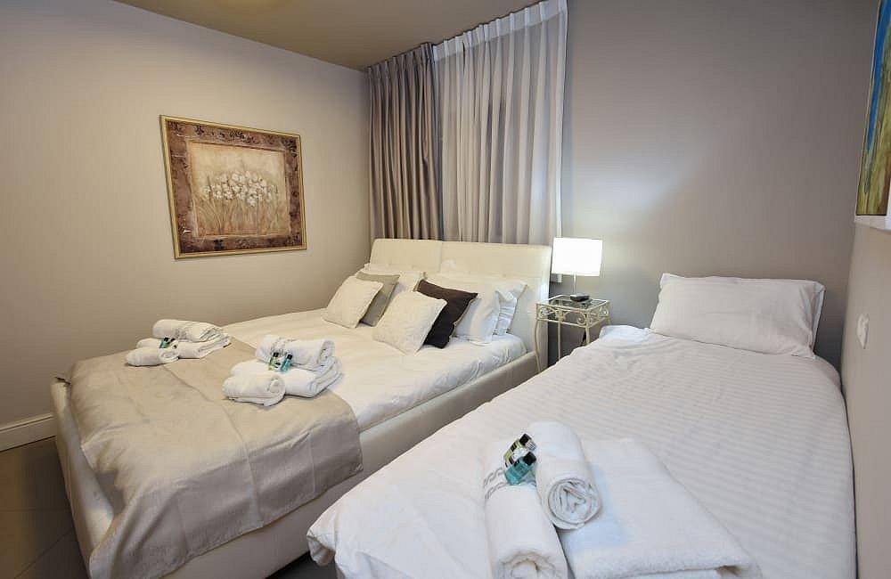 213365 גלרית פנים, וילה מצפה הוד, וילה  בפוריה כפר עבודה וילות - Vila