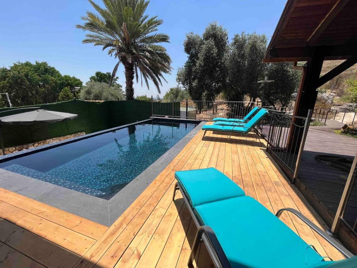 213619 מתחם חיצוני, וילה נוף להרים, וילה  בקרית שמונה וילות - Vila