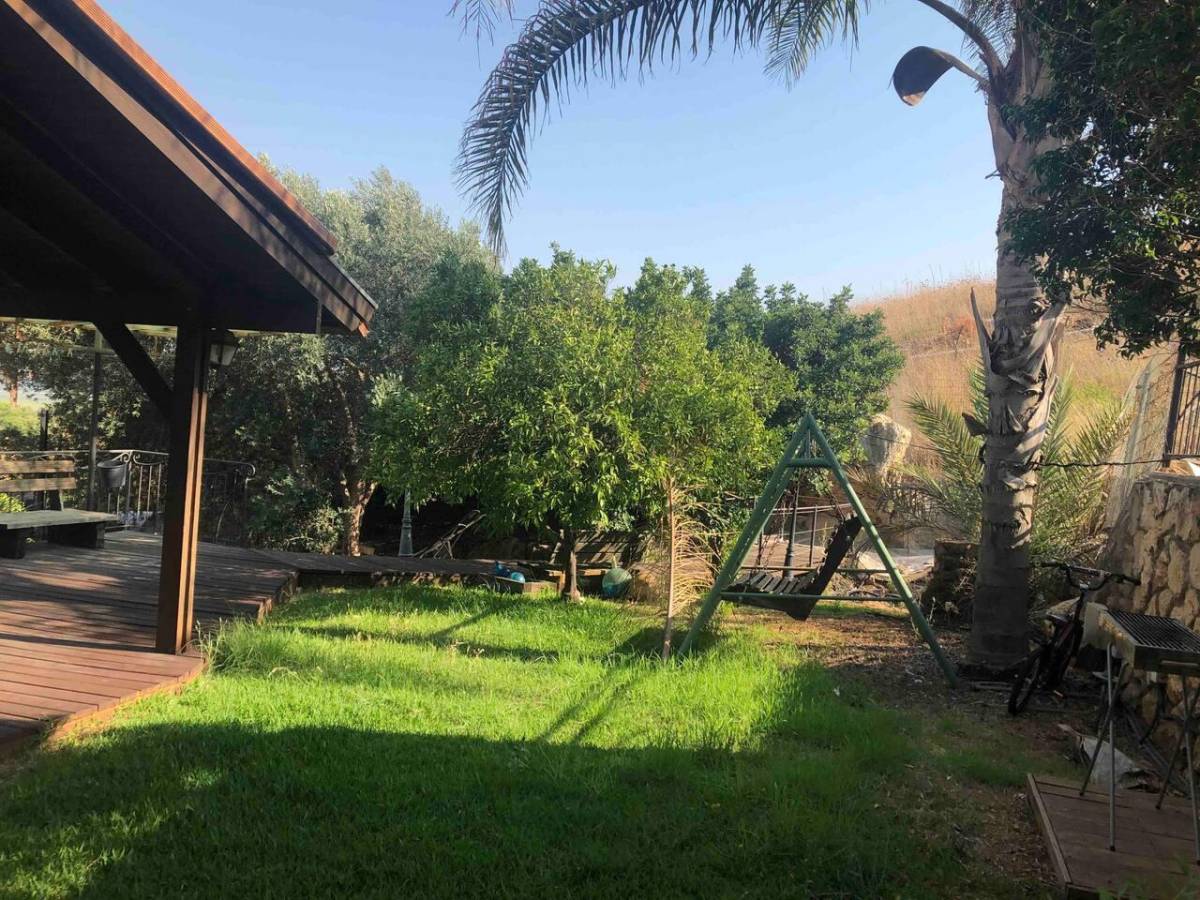 213624 מתחם חיצוני, וילה נוף להרים, וילה  בקרית שמונה וילות - Vila