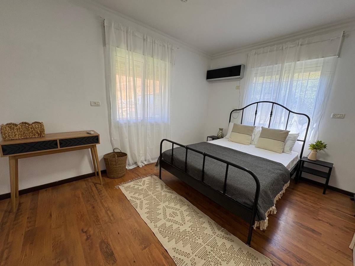 213643 גלרית פנים, וילה נוף להרים, וילה  בקרית שמונה וילות - Vila