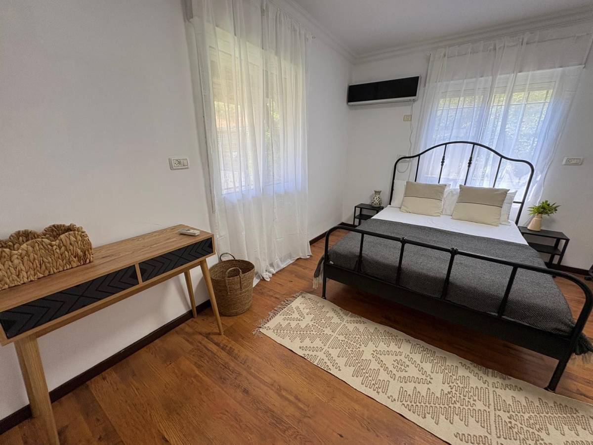 213649 גלרית פנים, וילה נוף להרים, וילה  בקרית שמונה וילות - Vila